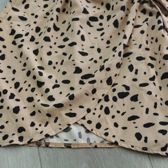 SHEIN Tan and Black One Strap Dress - Picture 4 of 14